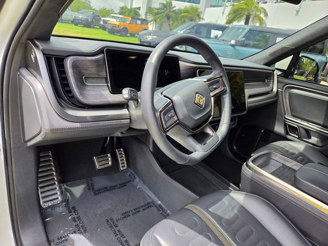 2023 Rivian R1S Adventure