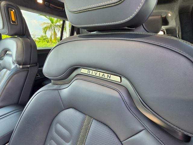 2024 Rivian R1S Adventure