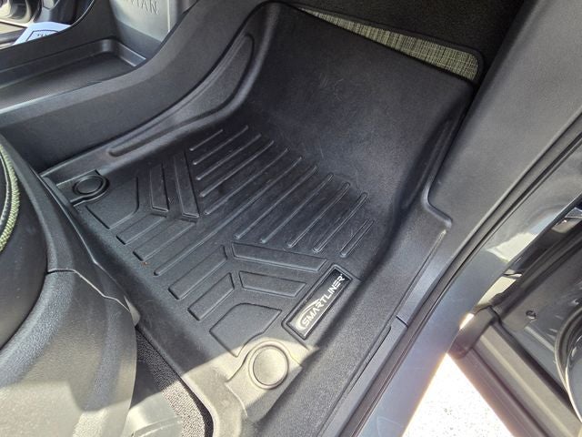 2024 Rivian R1S Adventure
