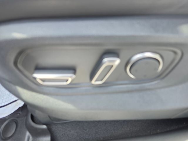 2024 Rivian R1S Adventure