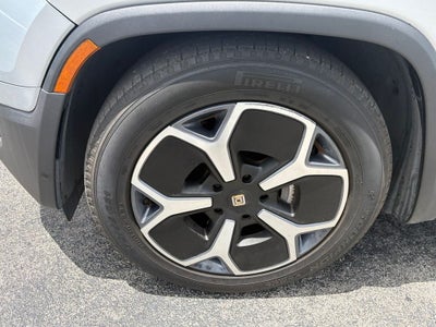 2024 Rivian R1S Adventure Dual Motor Large Pack