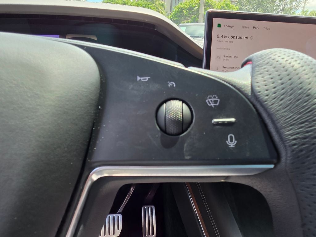 2023 Tesla Model X Standard Range