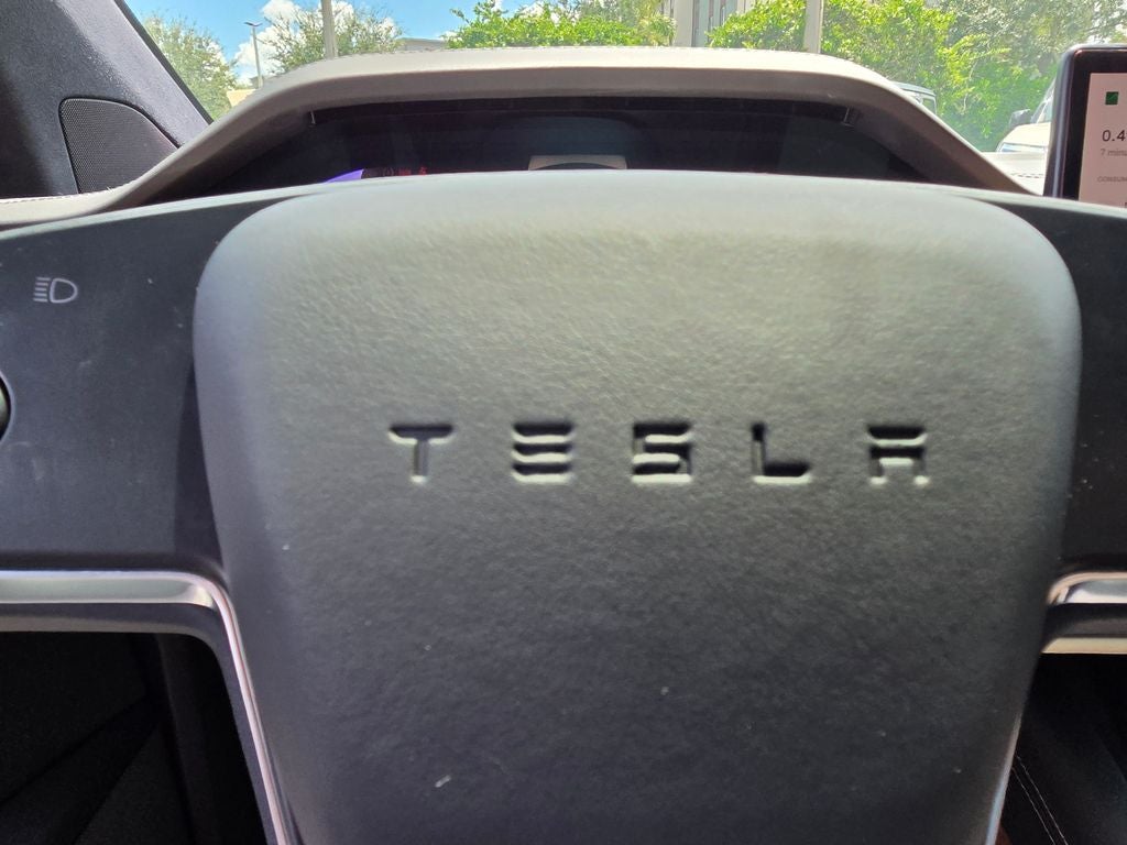 2023 Tesla Model X Standard Range