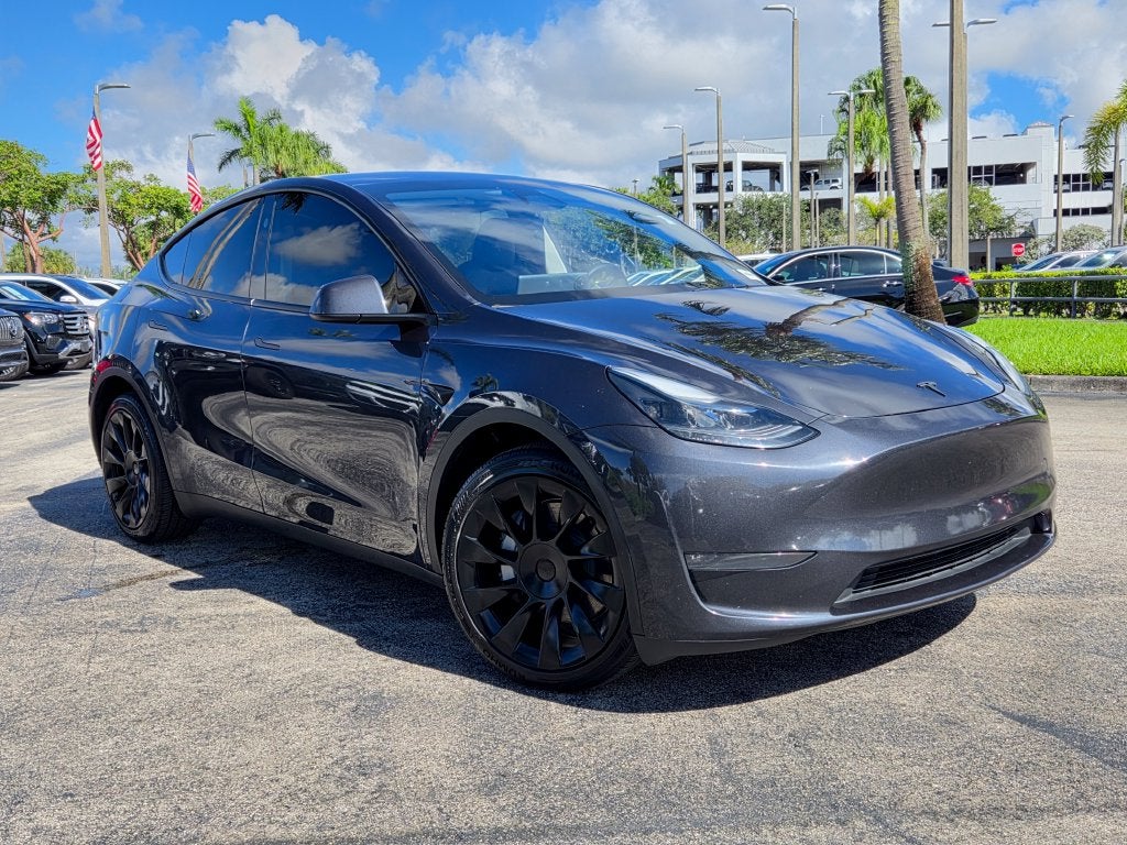 2024 Tesla Model Y Long Range