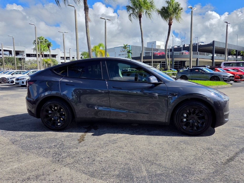 2024 Tesla Model Y Long Range