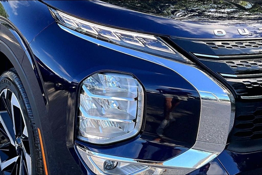 2023 Mitsubishi Outlander SEL
