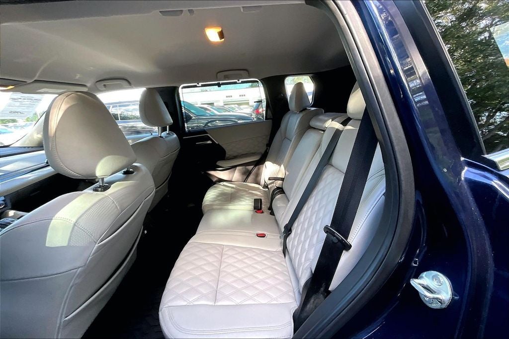 2023 Mitsubishi Outlander SEL