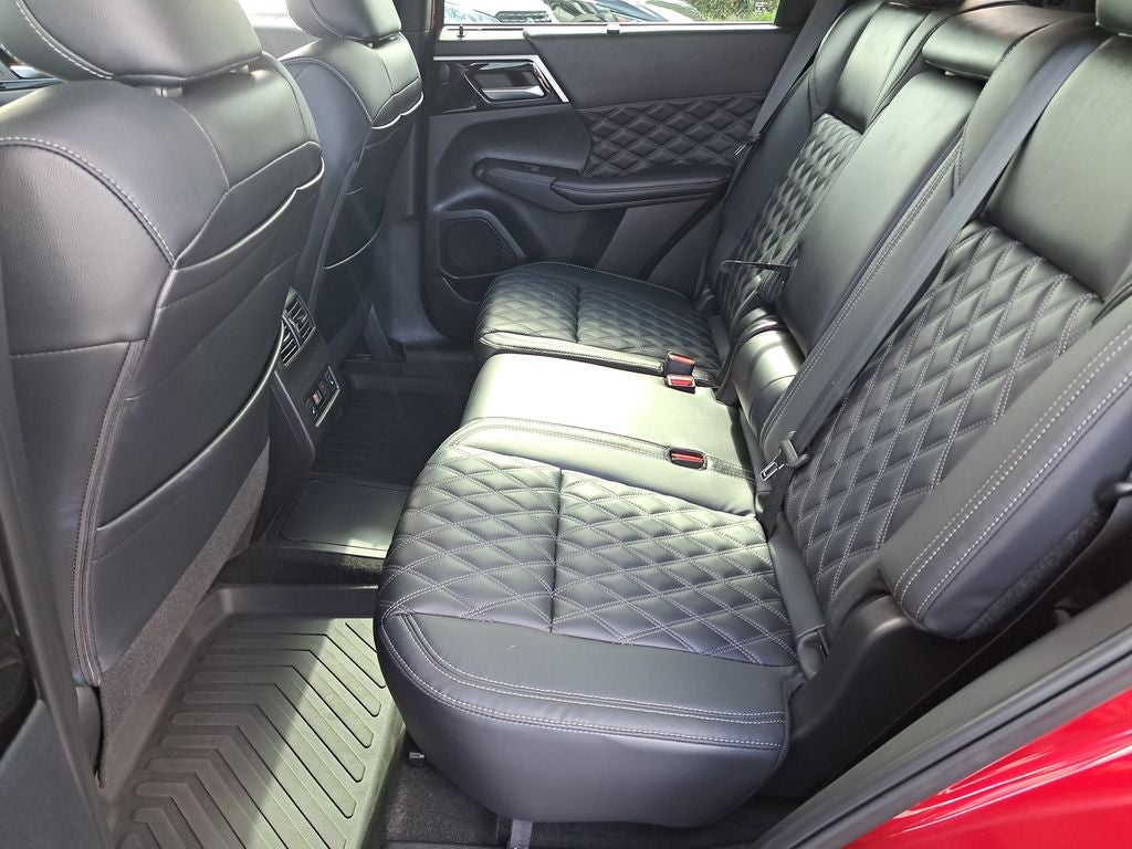 2023 Mitsubishi Outlander PHEV 40th Anniversary