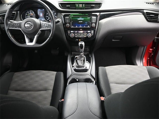 2022 Nissan Rogue Sport SV