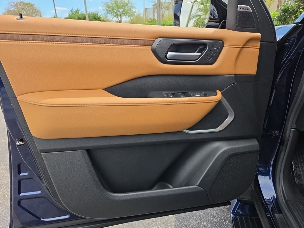 2025 Nissan Armada Platinum Reserve