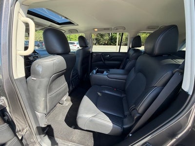 2024 INFINITI QX80 LUXE