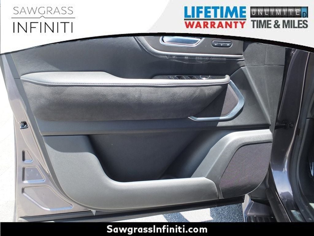 2025 INFINITI QX80 LUXE CERTIFIED PREOWNED