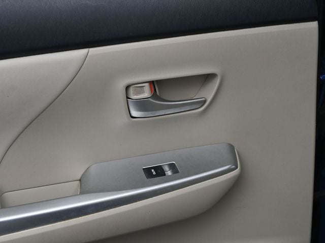 2012 Toyota Prius v Five