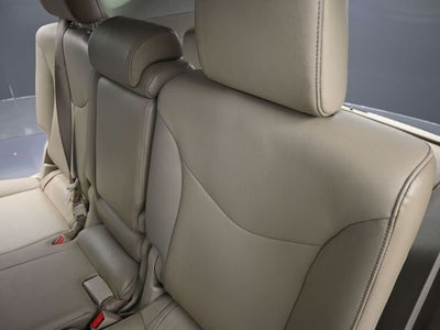 2012 Toyota Prius v Five