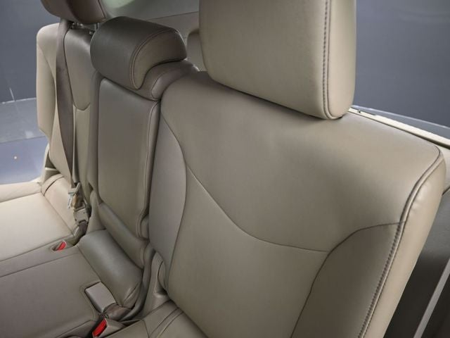 2012 Toyota Prius v Five