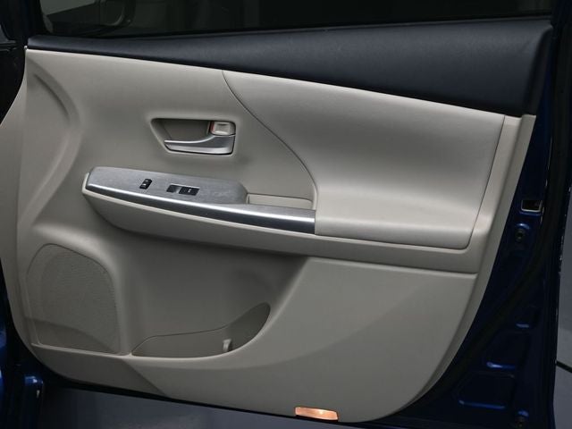 2012 Toyota Prius v Five