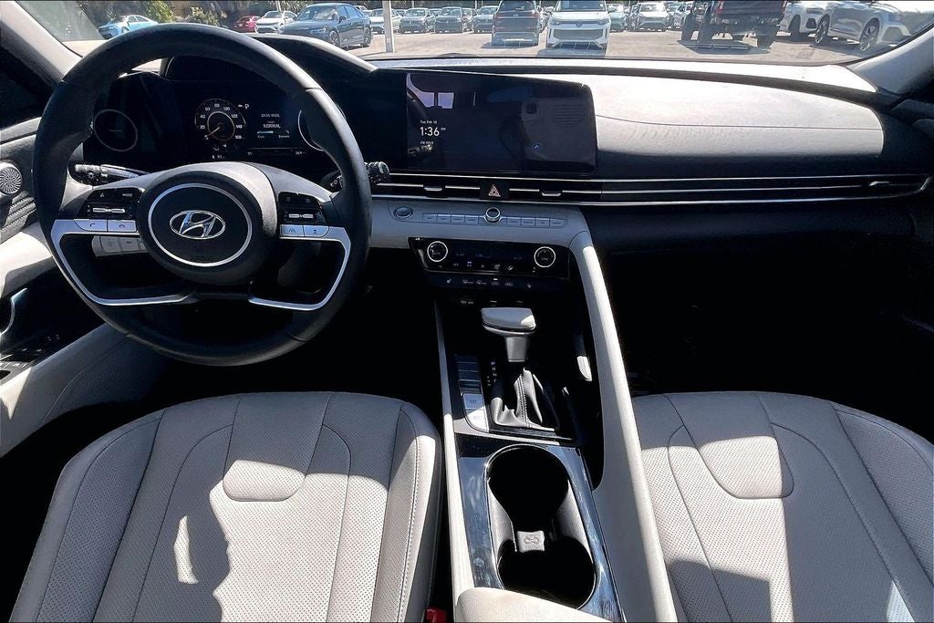 2022 Hyundai Elantra Limited