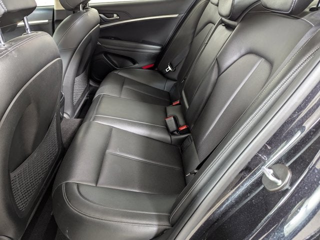 2023 Genesis G70 2.0T RWD