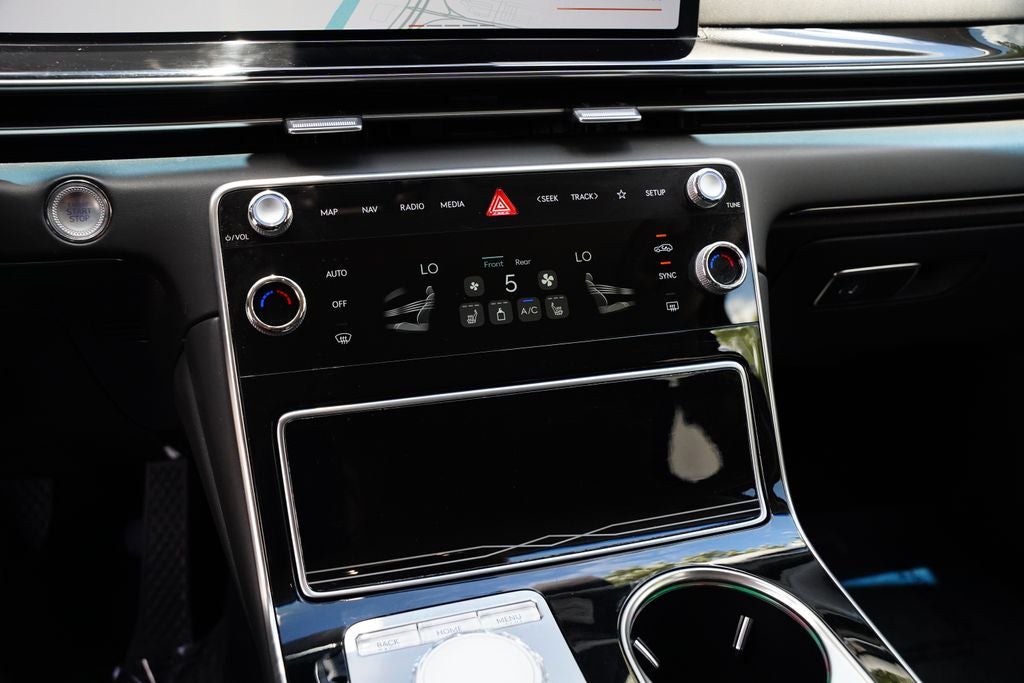 2025 Genesis GV80 2.5T