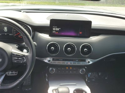 2022 Kia Stinger GT2