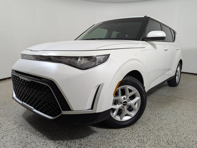 2024 Kia Soul LX IVT