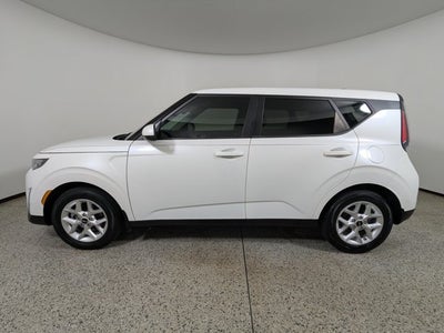 2024 Kia Soul LX IVT