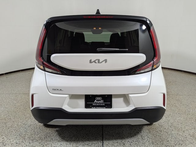 2024 Kia Soul LX IVT