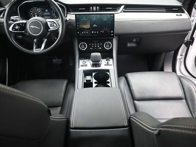 2025 Jaguar F-PACE P250 R-Dynamic S