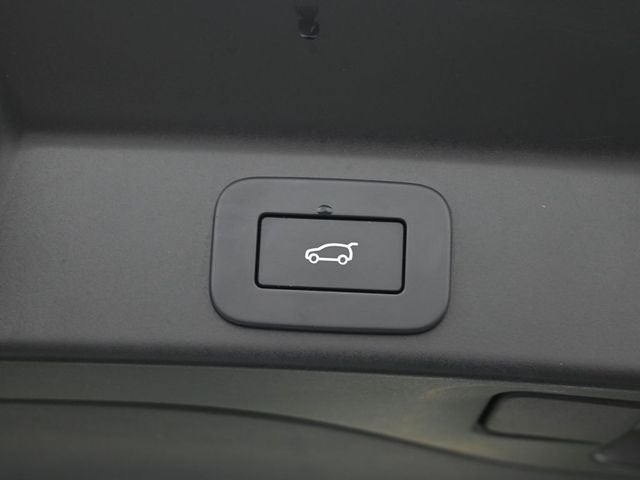 2025 Jaguar F-PACE P250 R-Dynamic S