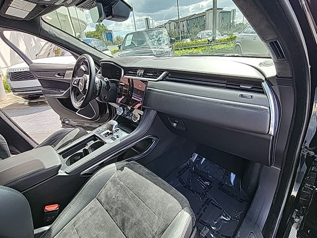 2021 Jaguar F-PACE SVR