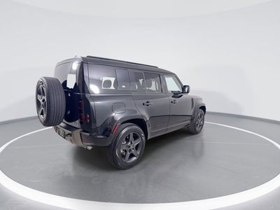 2022 Land Rover Defender X-Dynamic SE