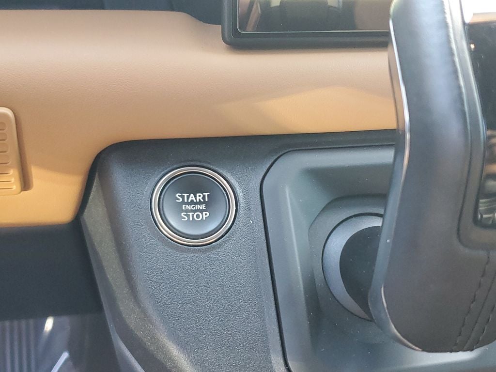 2024 Land Rover Defender 130 X-Dynamic SE
