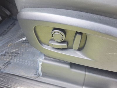 2025 Land Rover Defender S