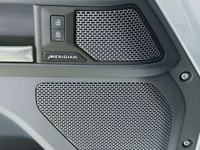 2024 Land Rover Defender X