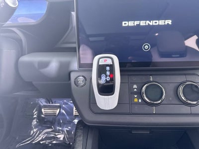 2026 Land Rover Defender OCTA