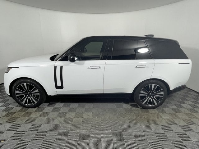 2023 Land Rover Range Rover SE