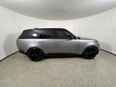 2023 Land Rover Range Rover SE