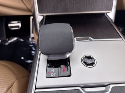 2025 Land Rover Range Rover SE