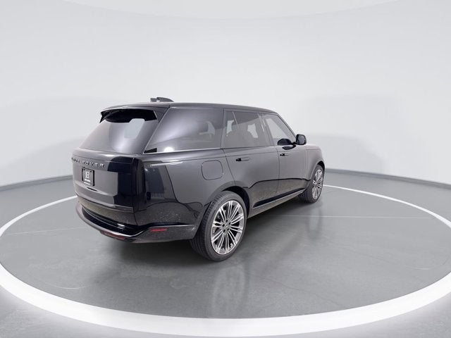 2025 Land Rover Range Rover SE