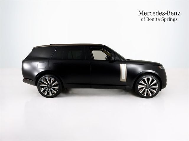 2026 Land Rover Range Rover SV