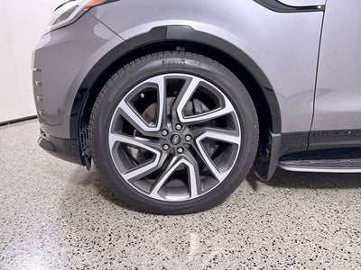 2025 Land Rover Discovery Dynamic SE