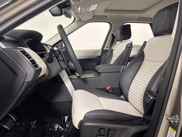 2025 Land Rover Discovery Dynamic SE