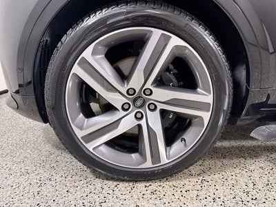 2024 Land Rover Discovery Metropolitan Edition