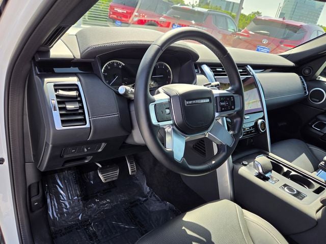 2023 Land Rover Discovery Metropolitan Edition