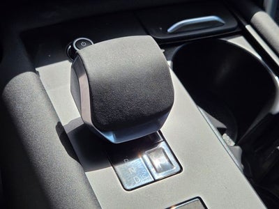 2023 Land Rover Discovery Metropolitan Edition