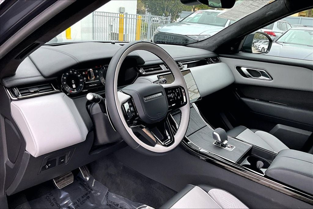 2026 Land Rover Range Rover Velar Autobiography