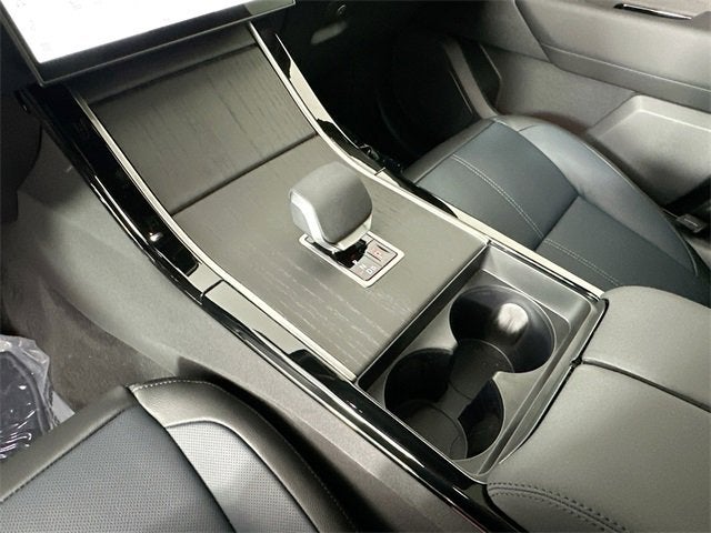 2026 Land Rover Range Rover Velar Dynamic SE