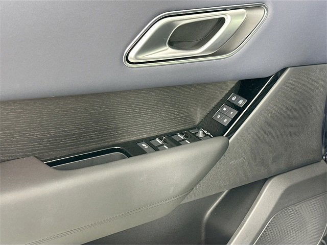 2026 Land Rover Range Rover Velar Dynamic SE