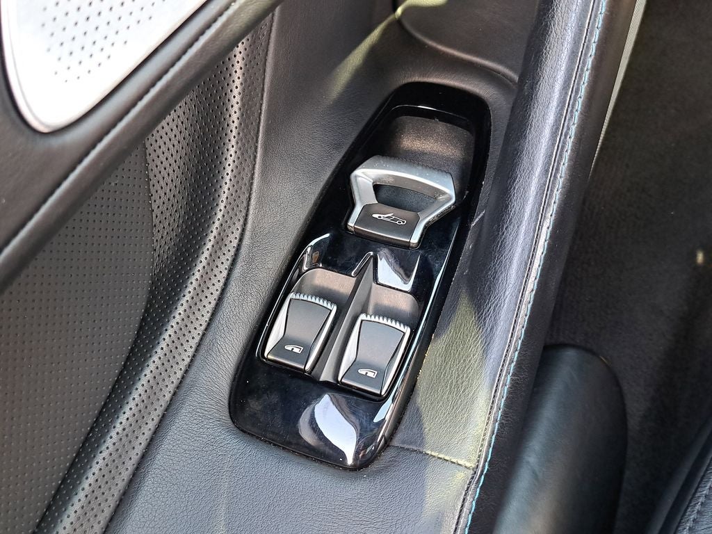 2022 McLaren GT Base