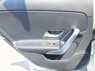 2022 Mercedes-Benz A 220 A 220